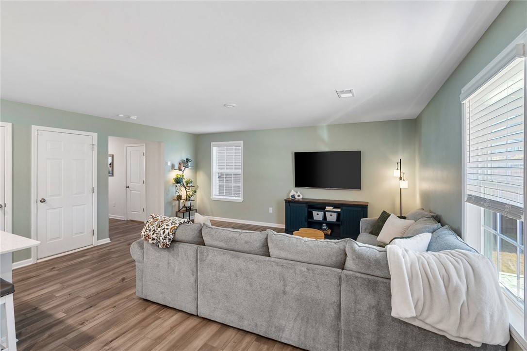 233 Anna Gray Circle Easley, SC 29640 - Photo 11 of 47