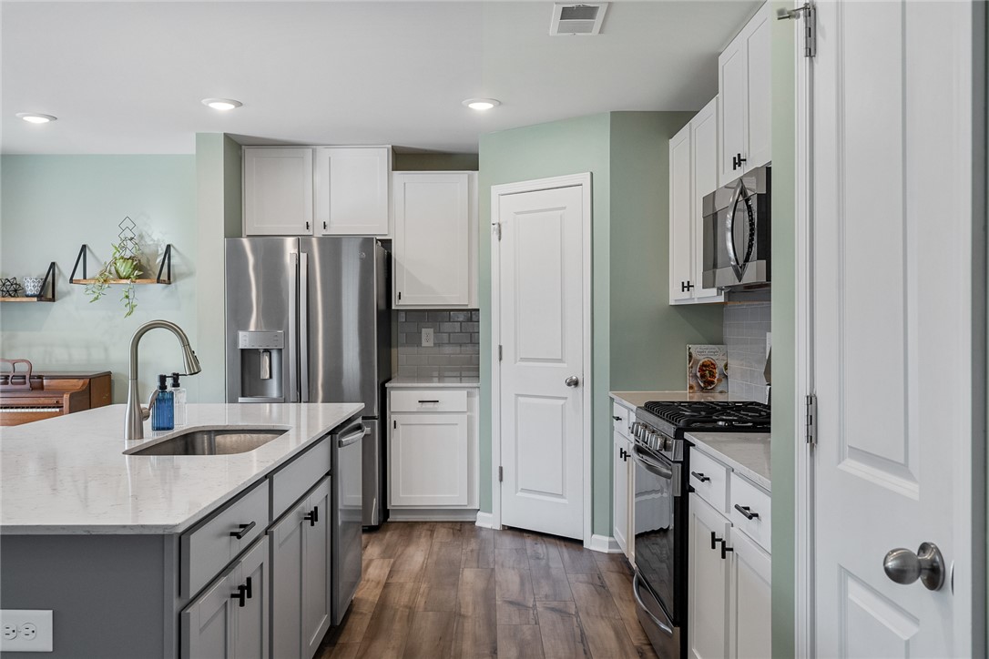 233 Anna Gray Circle Easley, SC 29640 - Photo 14 of 47