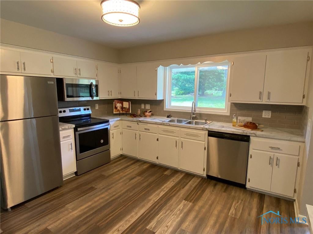 4012 Emmajean Road Toledo, OH 43607 - Photo 7 of 34 Gallery Image 7