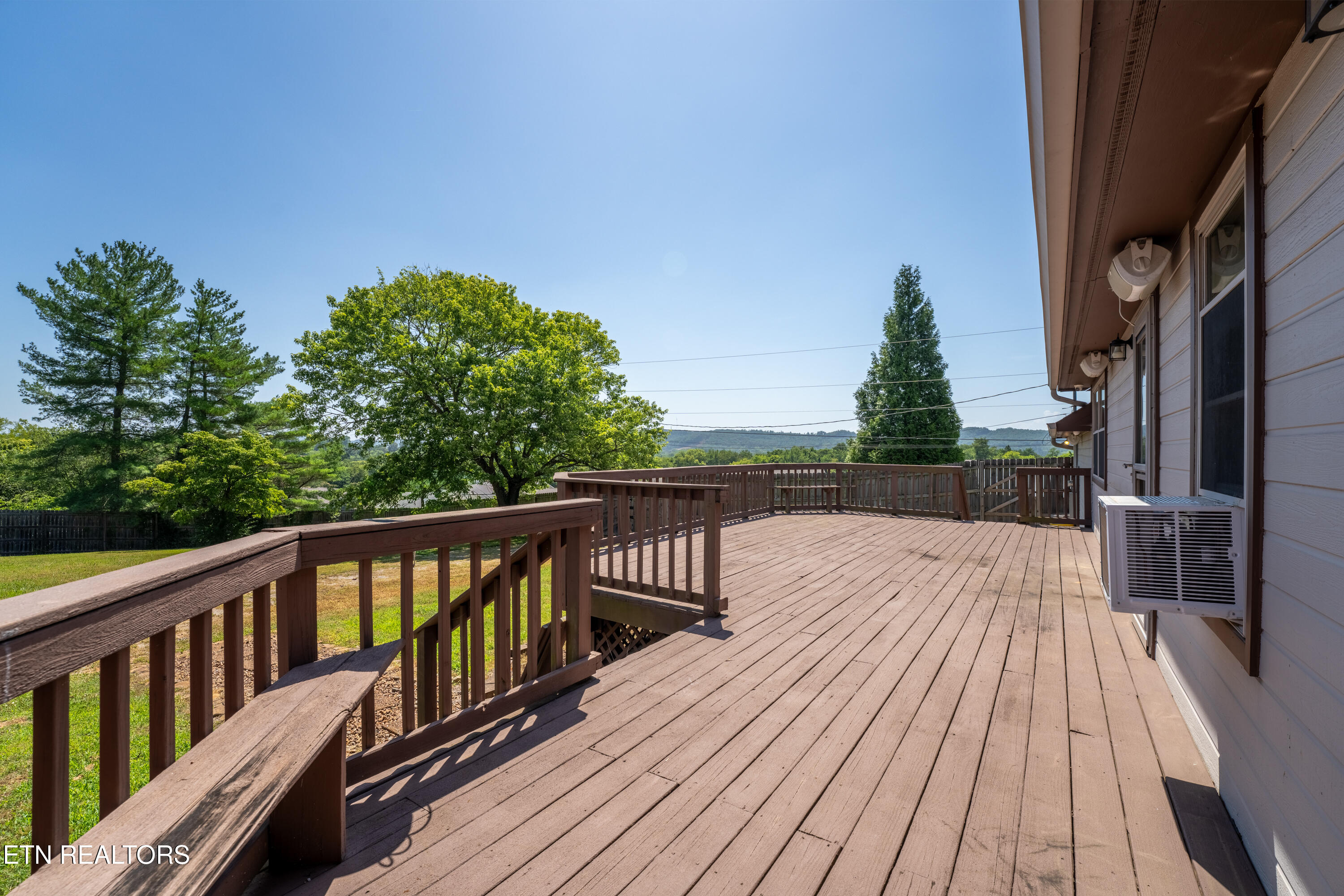 7702 Old Clinton Pike Powell, TN 37849 - Photo 30 of 46 28