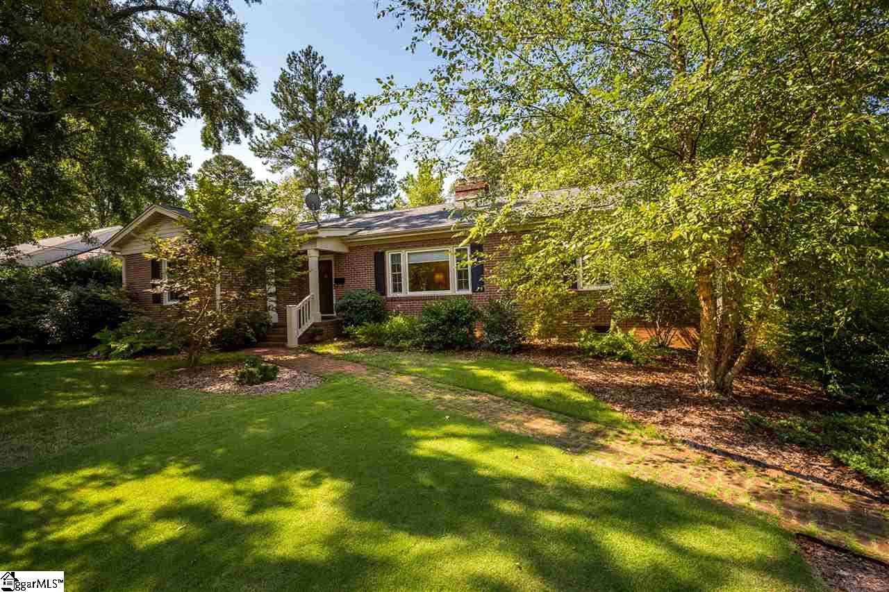 147 Lullwater Road Greenville, SC 29607 - Photo 1 of 19 Gallery Image 1