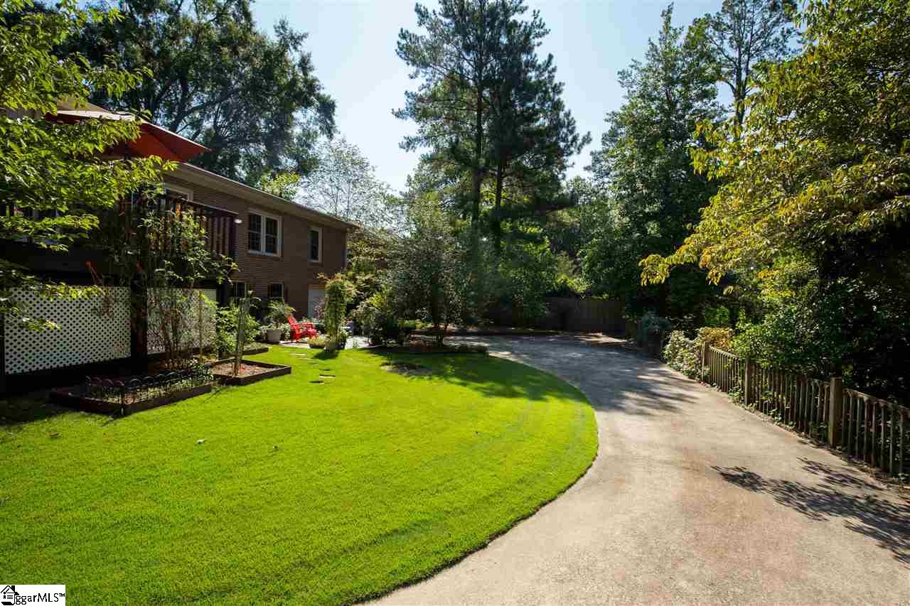 147 Lullwater Road Greenville, SC 29607 - Photo 18 of 19 Gallery Image 18