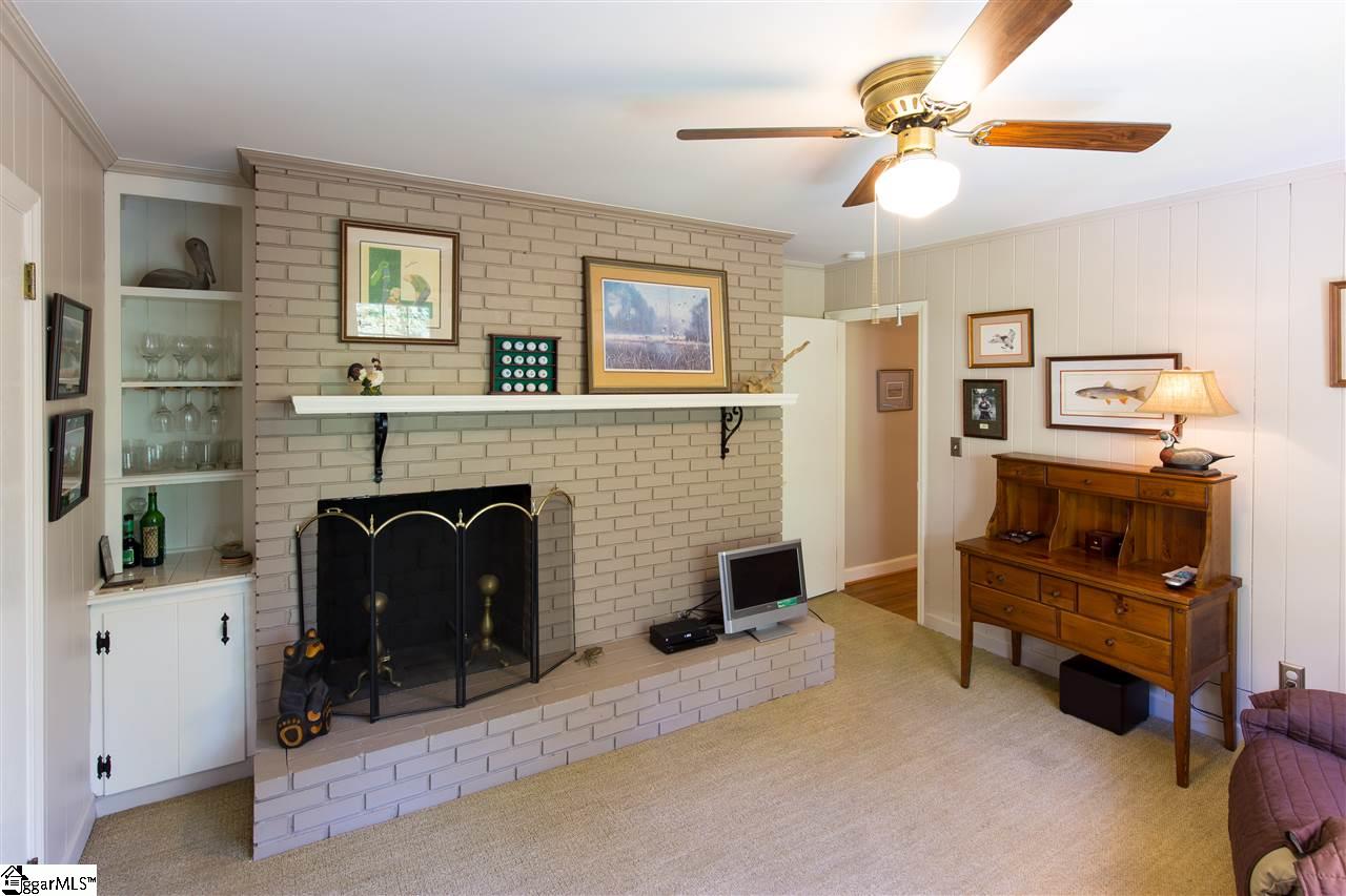 147 Lullwater Road Greenville, SC 29607 - Photo 7 of 19 Gallery Image 7