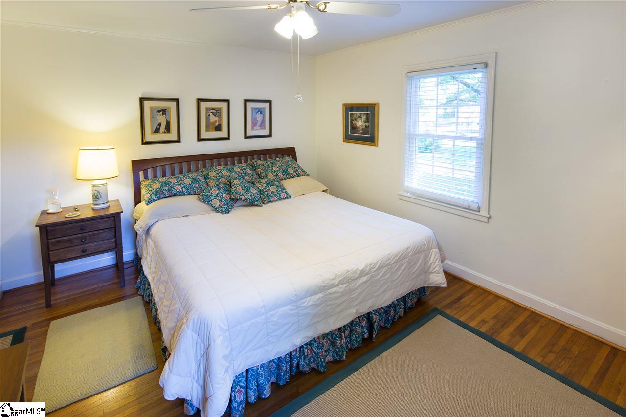 147 Lullwater Road Greenville, SC 29607 - Photo 8 of 19 Gallery Image 8