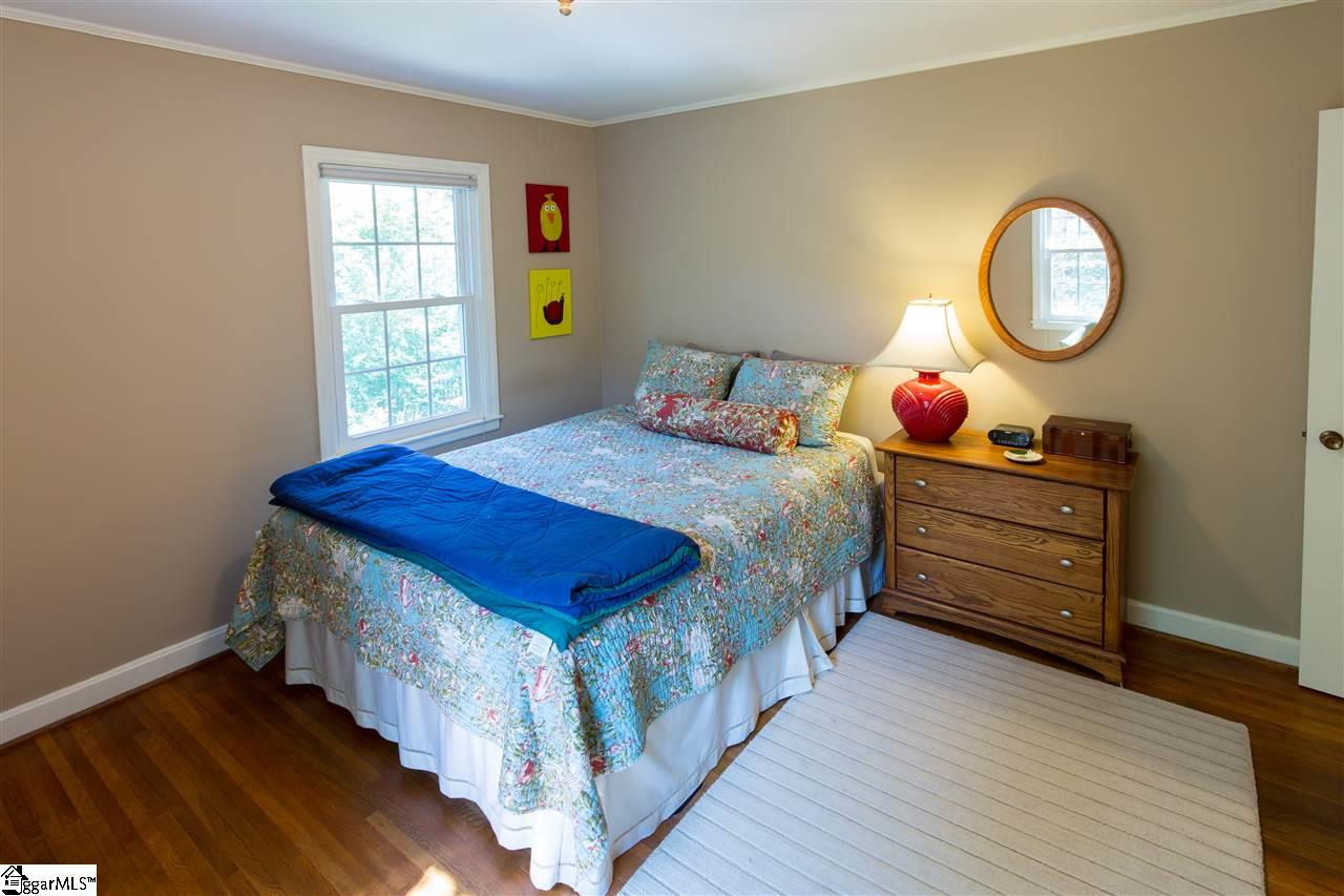 147 Lullwater Road Greenville, SC 29607 - Photo 10 of 19 Gallery Image 10