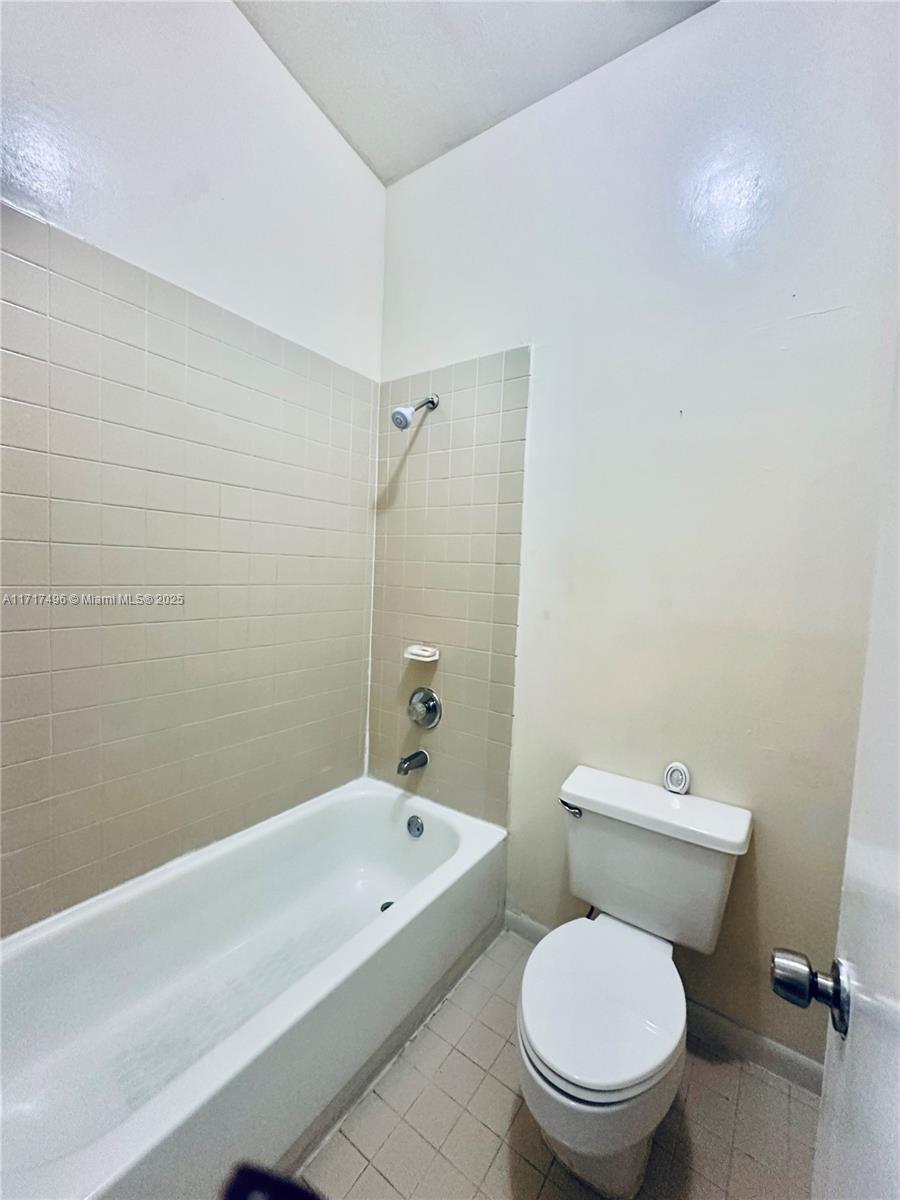 13465 Southwest 62nd Street, Unit 4 Miami, FL 33183 - Photo 13 of 20