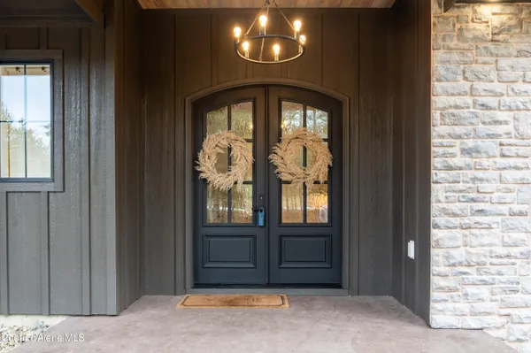 $1,479,000 | 287 Mesa Drive, Athol, ID 83801