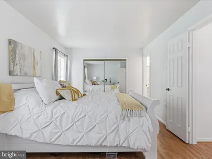 $625,000 | 5742 Burke Towne Court, Burke, VA 22015
