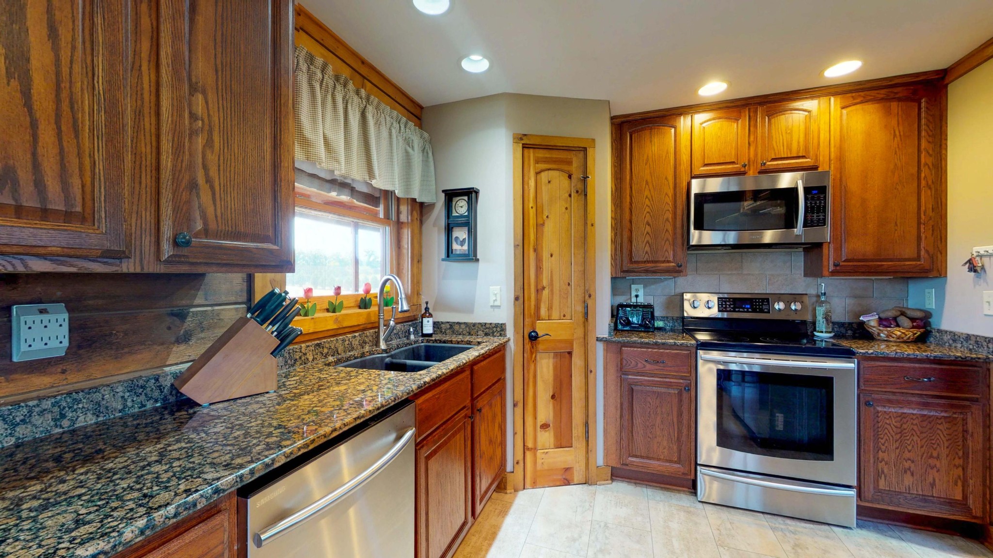 6063 Morganton Road Greenback, TN 37742 - Photo 9 of 37 Gallery Image 9