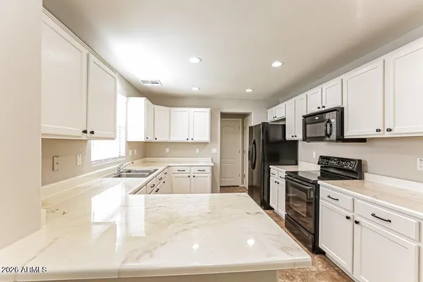 $2,225 | 3014 East Megan Street, Gilbert, AZ 85295