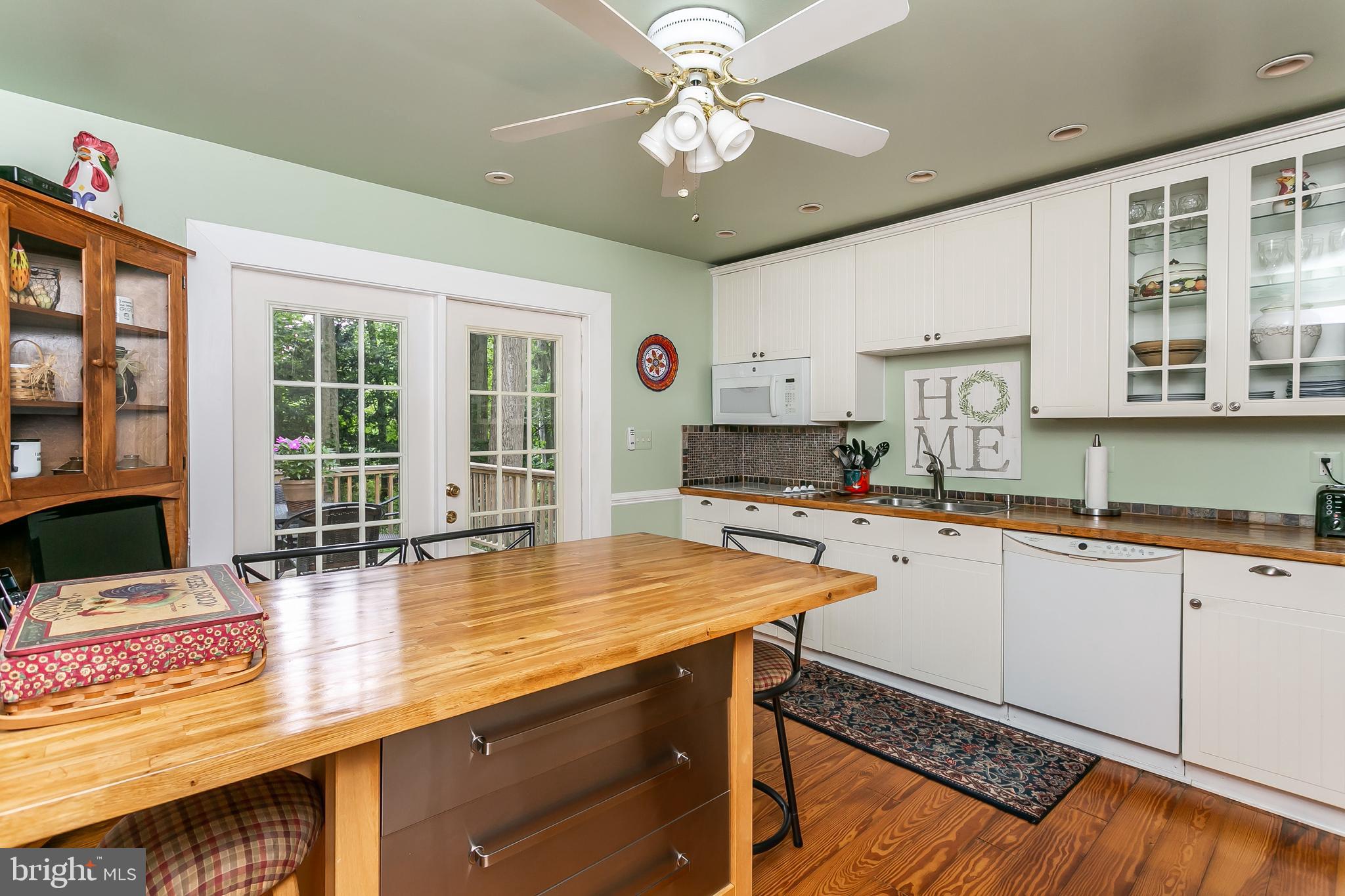 1701 Parkvue Road Fallston, MD 21047 - Photo 32 of 59 SPACE FOR TABLE OR ISLAND