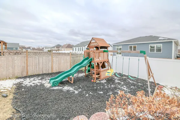 $418,000 | 1005 Joel Lane, Genoa, IL 60135