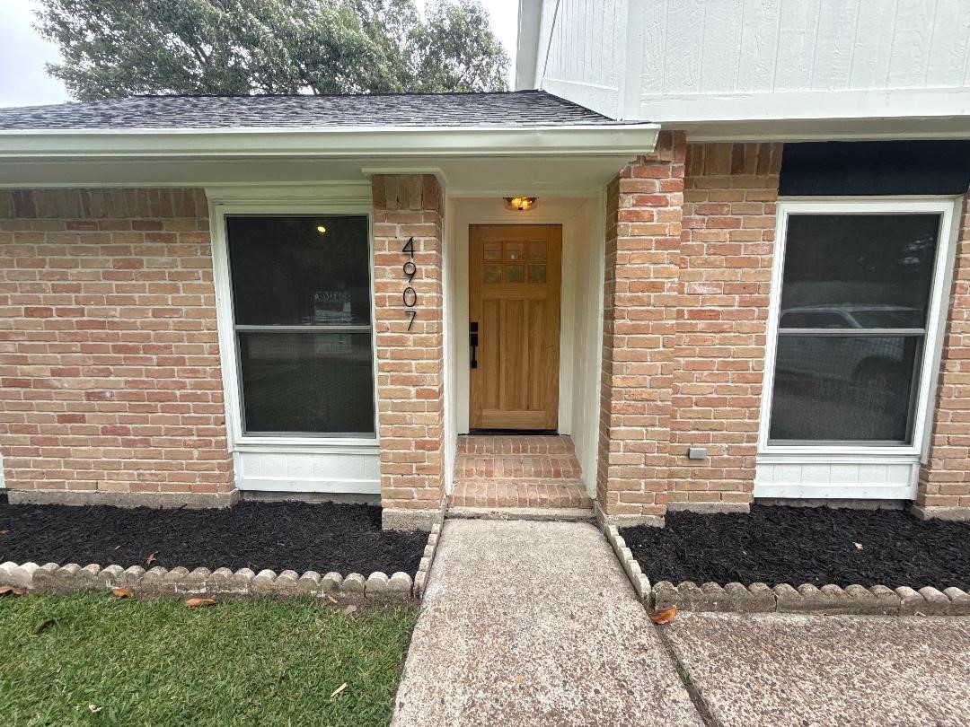 4907 Ripple Creek Drive Baytown, TX 77521 - Photo 2 of 11