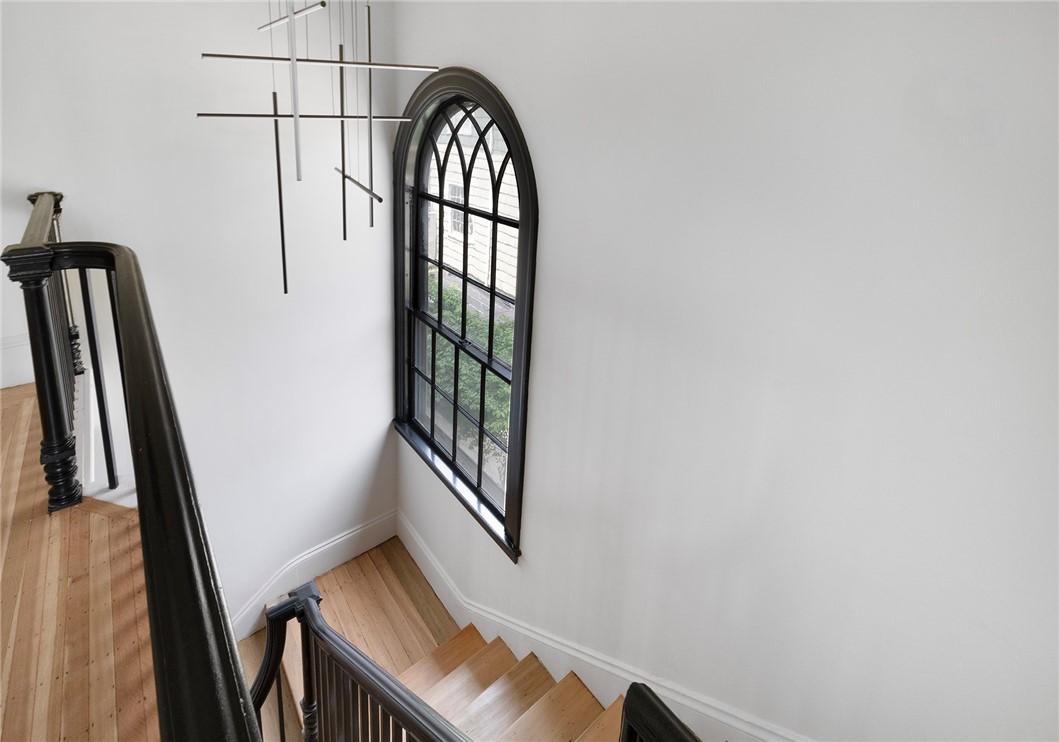 72 Taber Avenue Providence, RI 02906 - Photo 21 of 42