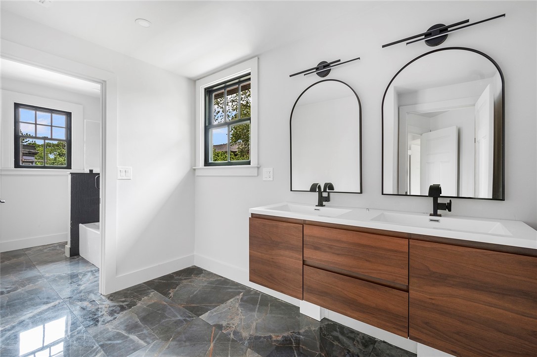 72 Taber Avenue Providence, RI 02906 - Photo 30 of 42