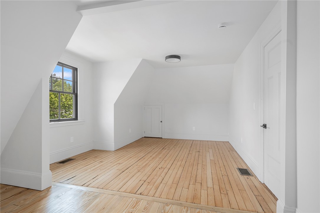 72 Taber Avenue Providence, RI 02906 - Photo 35 of 42