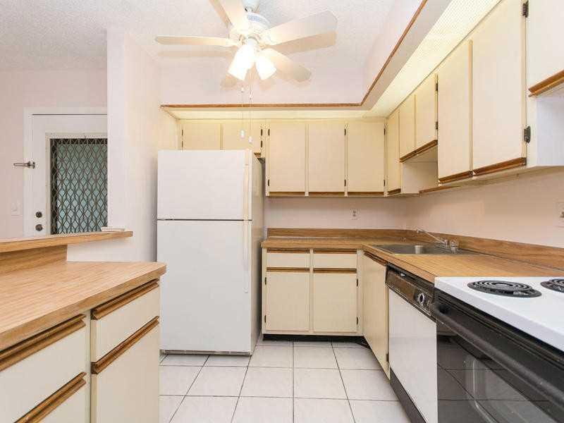 9473 West McNab Road, Unit 102 Tamarac, FL 33321 - Photo 19 of 34 Exterior Front