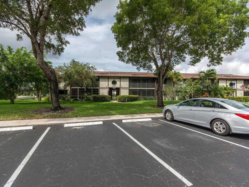 9473 West McNab Road, Unit 102 Tamarac, FL 33321 - Photo 3 of 34 Exterior Front