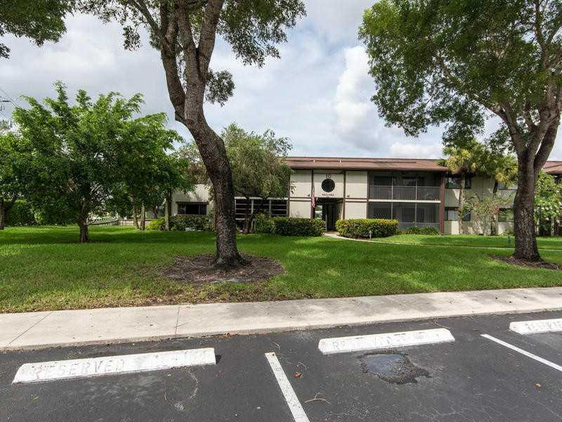 9473 West McNab Road, Unit 102 Tamarac, FL 33321 - Photo 4 of 34 Exterior Front
