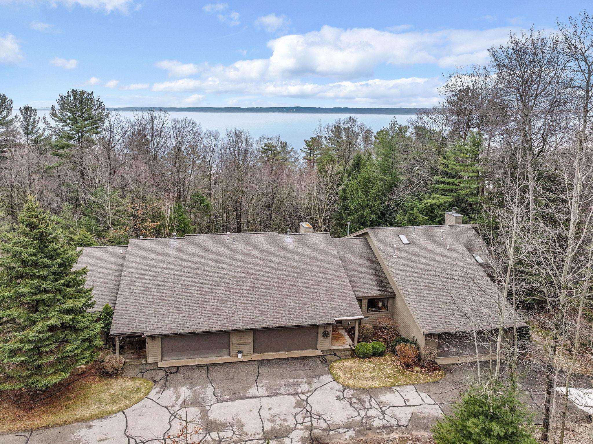 6179 Red Fox Run Traverse City, MI 49686 - Photo 5 of 41