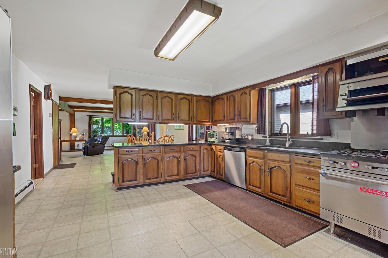 6499 Tubspring Road Almont, MI 48003 - Photo 10 of 42 50178862-94ee8aaa-ac4a-48d9-9b30-6015e4954768.JPG