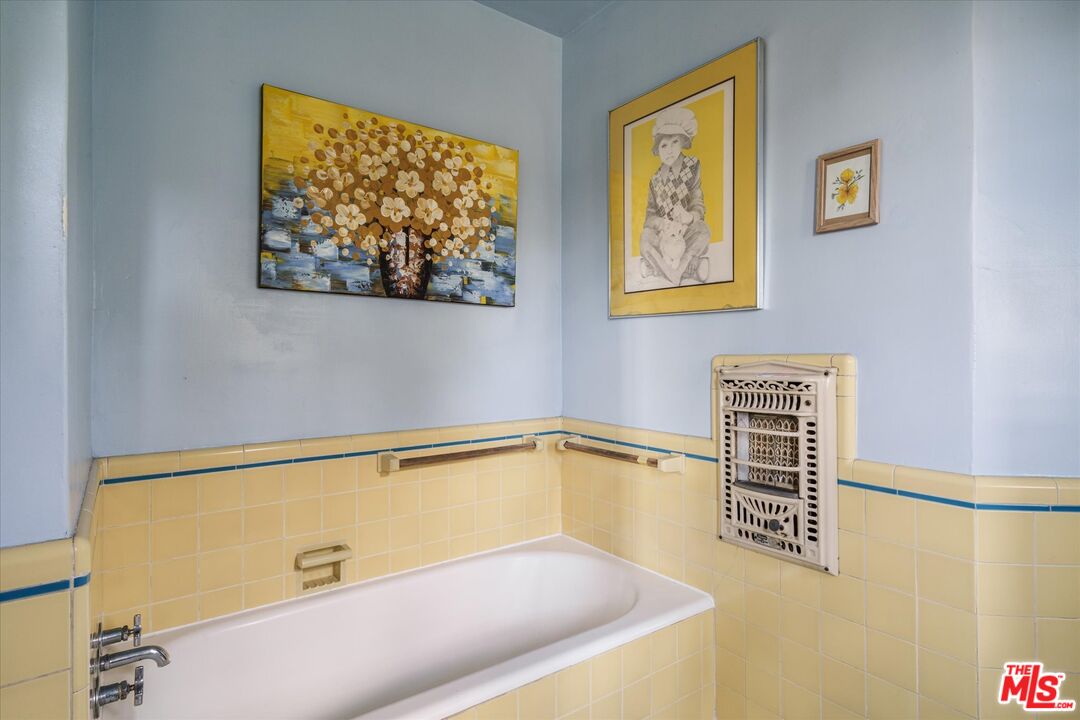 11111 Tujunga Canyon Boulevard Tujunga, CA 91042 - Photo 23 of 38