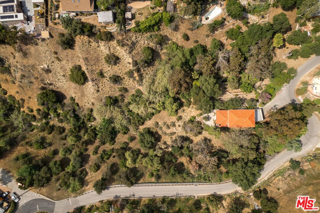 11111 Tujunga Canyon Boulevard Tujunga, CA 91042 - Photo 35 of 38