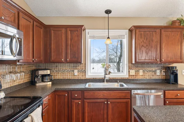 $395,000 | 7432 Large Avenue Northeast, Otsego, MN 55301