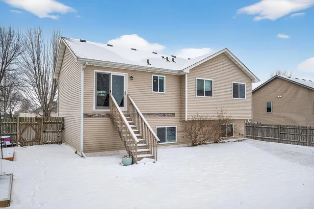 $395,000 | 7432 Large Avenue Northeast, Otsego, MN 55301