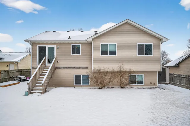 $395,000 | 7432 Large Avenue Northeast, Otsego, MN 55301