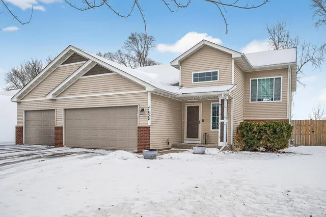 $395,000 | 7432 Large Avenue Northeast, Otsego, MN 55301