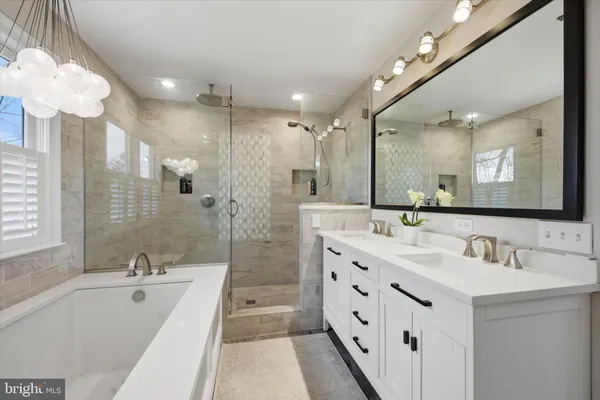 $1,125,000 | 352 Sentry Lane, Wayne, PA 19087