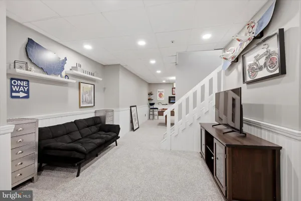 $1,125,000 | 352 Sentry Lane, Wayne, PA 19087