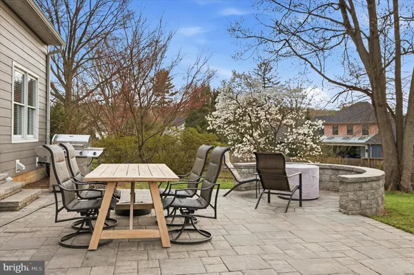 $1,125,000 | 352 Sentry Lane, Wayne, PA 19087