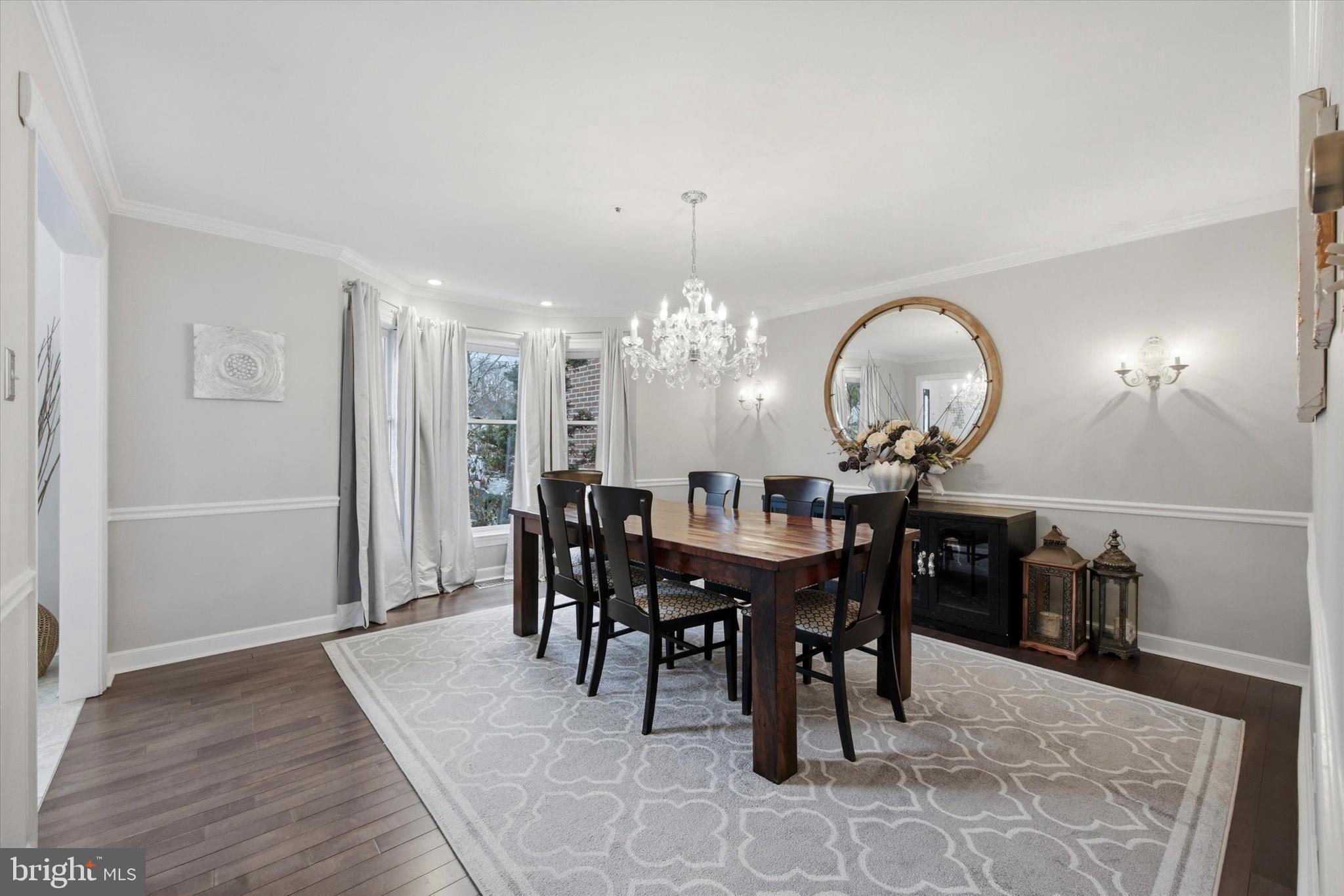 352 Sentry Lane Wayne, PA 19087 - Photo 7 of 36 Formal Dining Room