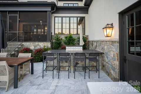 a view of outdoor space yard and garage