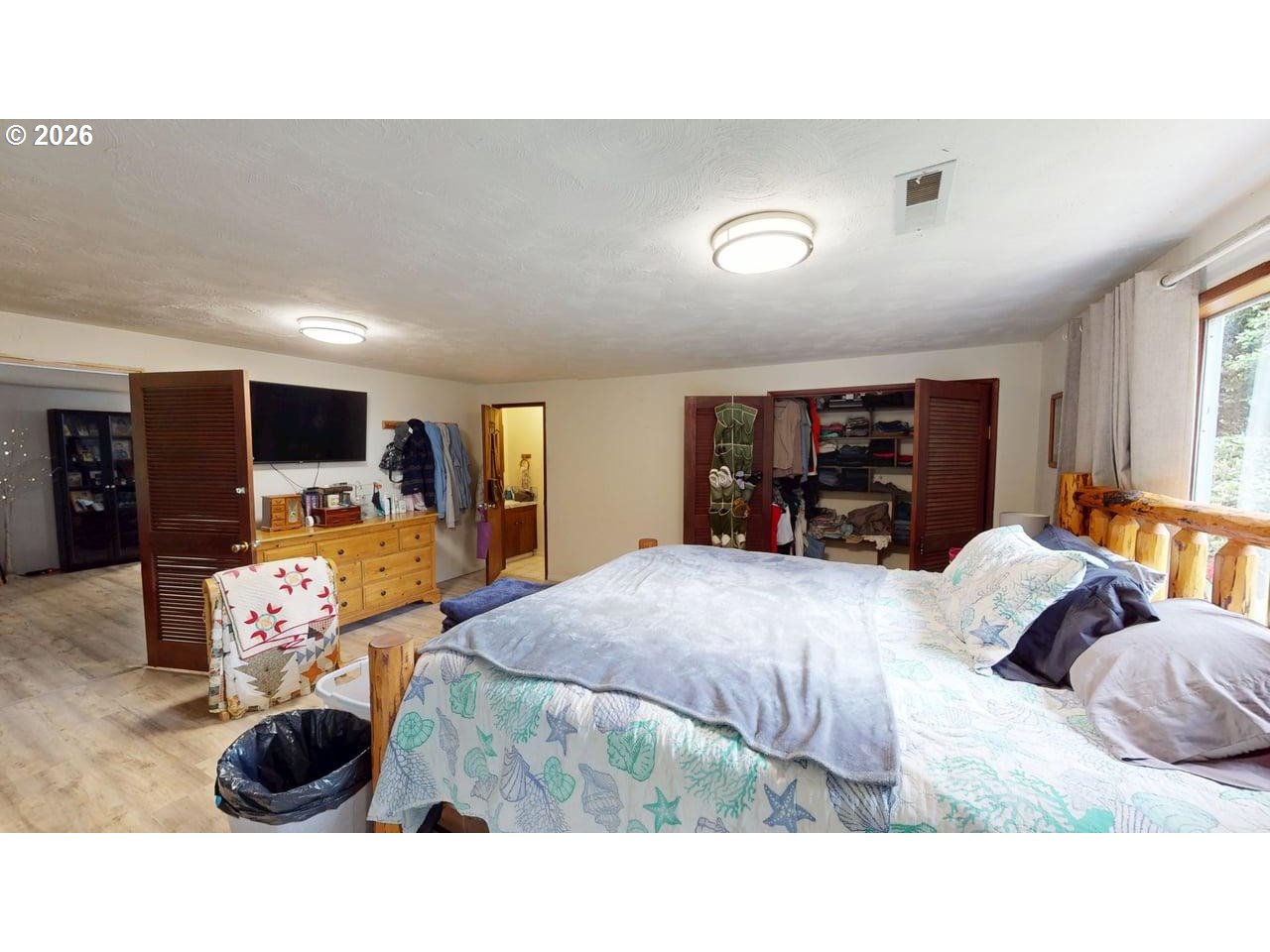 28413 Mateer Road Gold Beach, OR 97444 - Photo 11 of 38 Bedroom, Primary