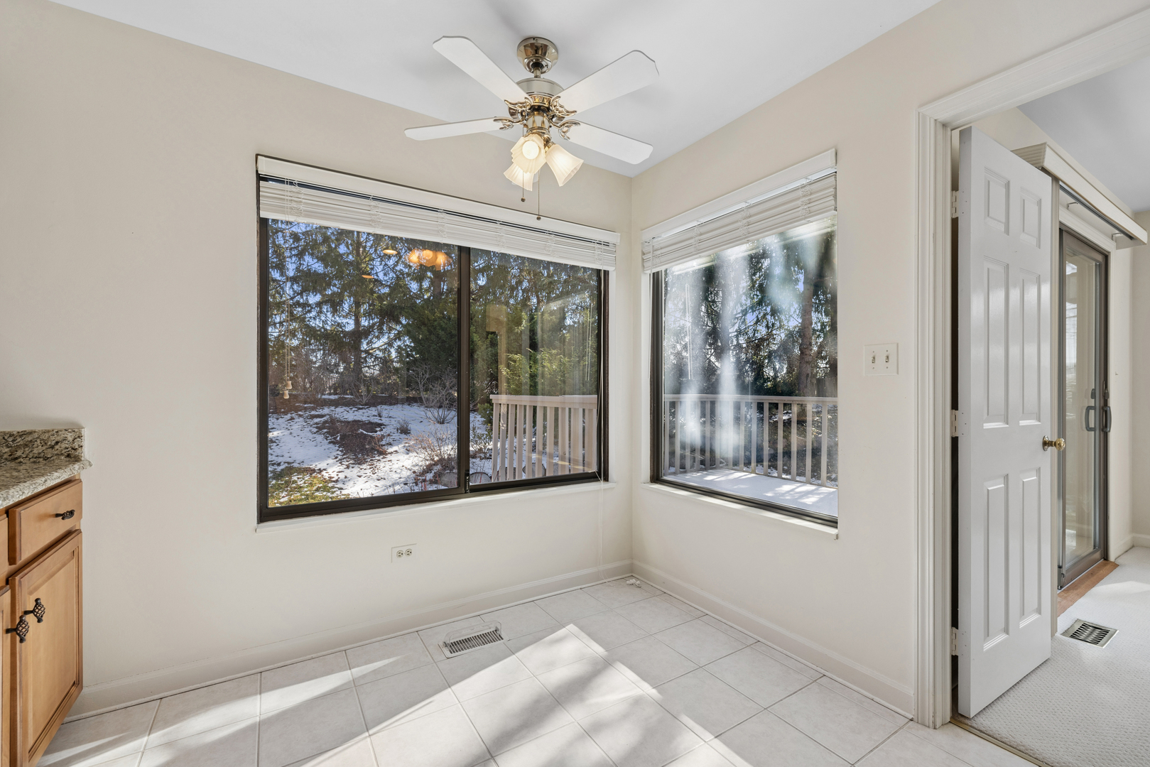 59 Cedar Ridge Lake Barrington, IL 60010 - Photo 12 of 40