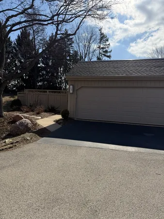 $472,300 | 59 Cedar Ridge, Lake Barrington, IL 60010