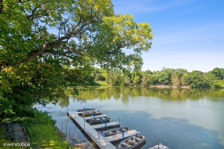 59 Cedar Ridge Lake Barrington, IL 60010 - Photo 24 of 40
