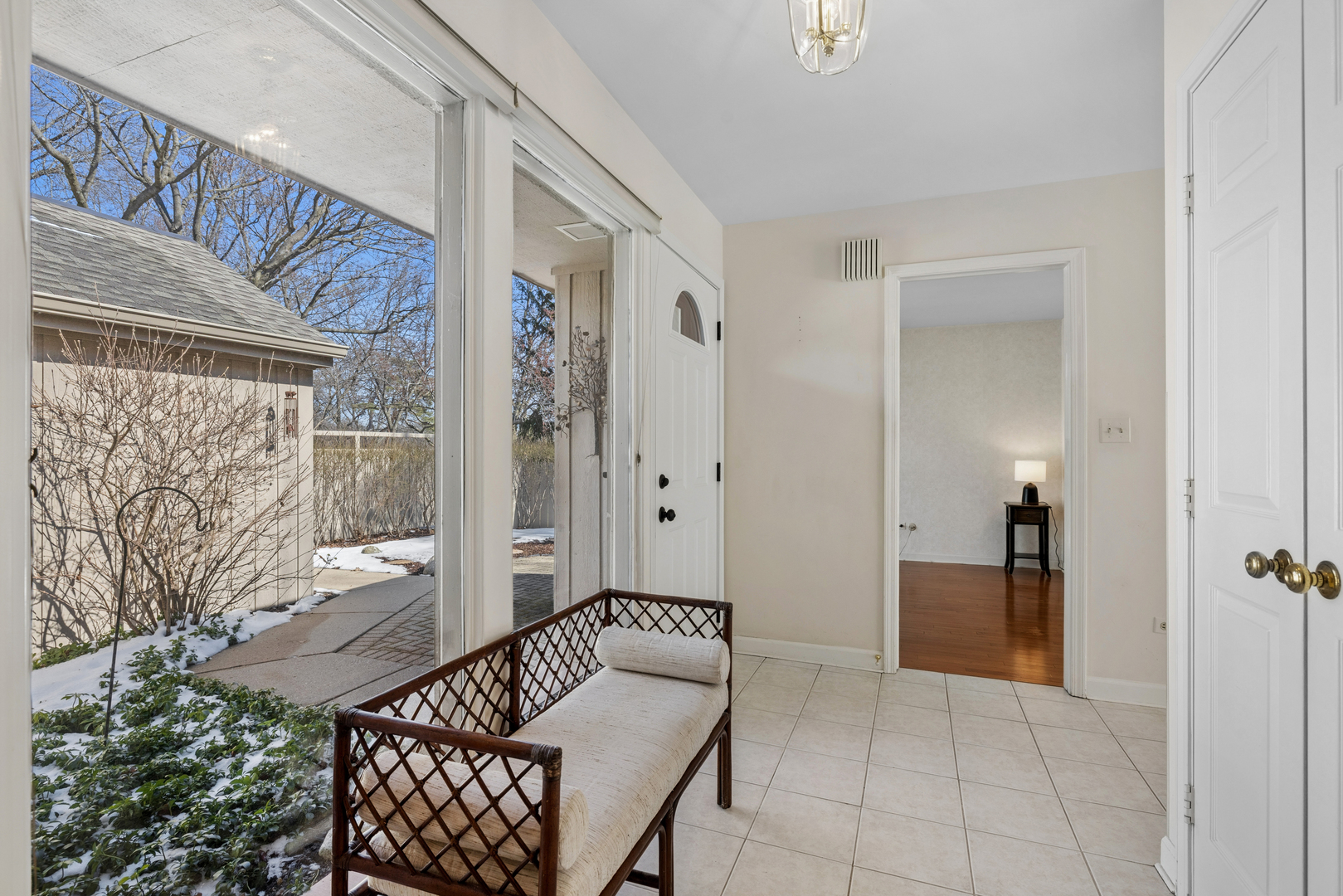59 Cedar Ridge Lake Barrington, IL 60010 - Photo 9 of 40
