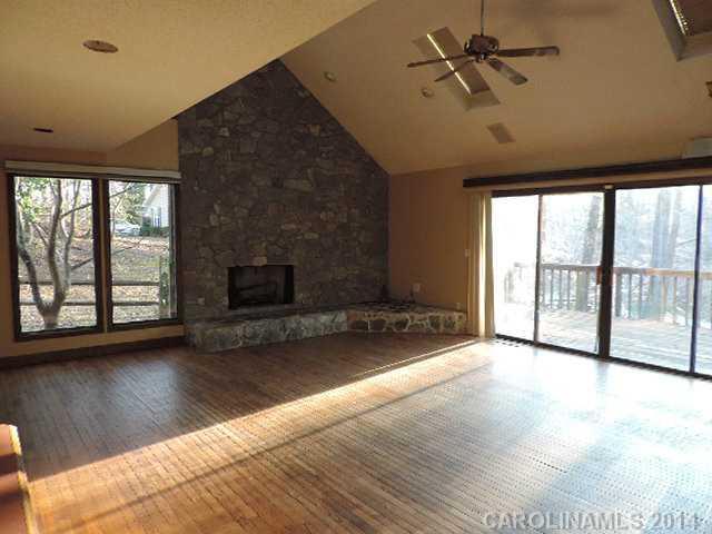 204 Island View Road Mount Holly, NC 28120 - Photo 3 of 15 Gallery Image 3