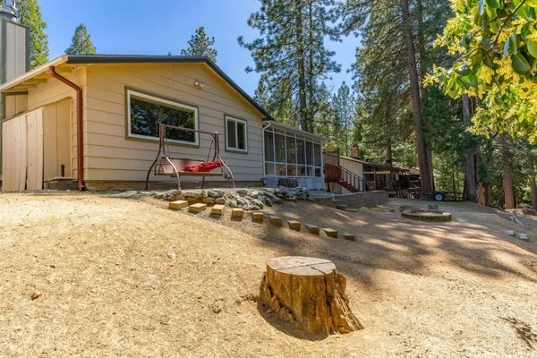 $329,000 | 25783 Sugar Pine Drive, Pioneer, CA 95666