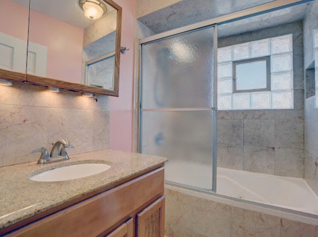 916 North Spring Street Elgin, IL 60120 - Photo 16 of 20 Gallery Image 16