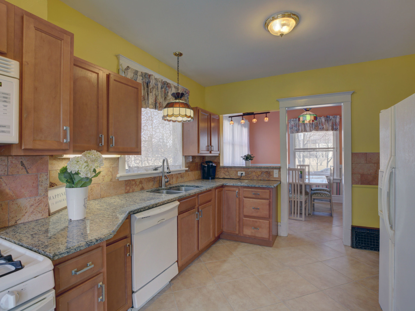 916 North Spring Street Elgin, IL 60120 - Photo 9 of 20 Gallery Image 9