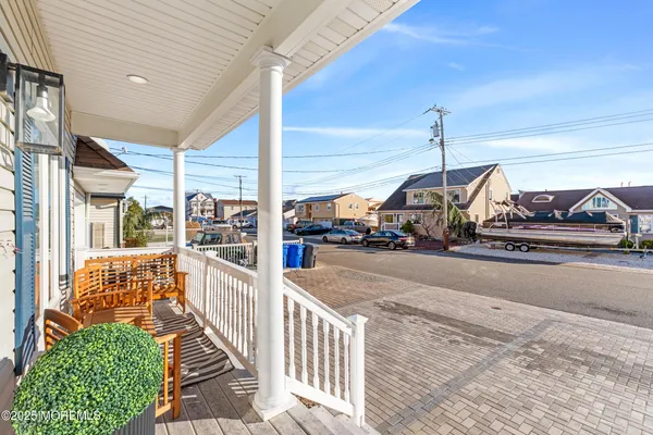 a view of a house with a tub