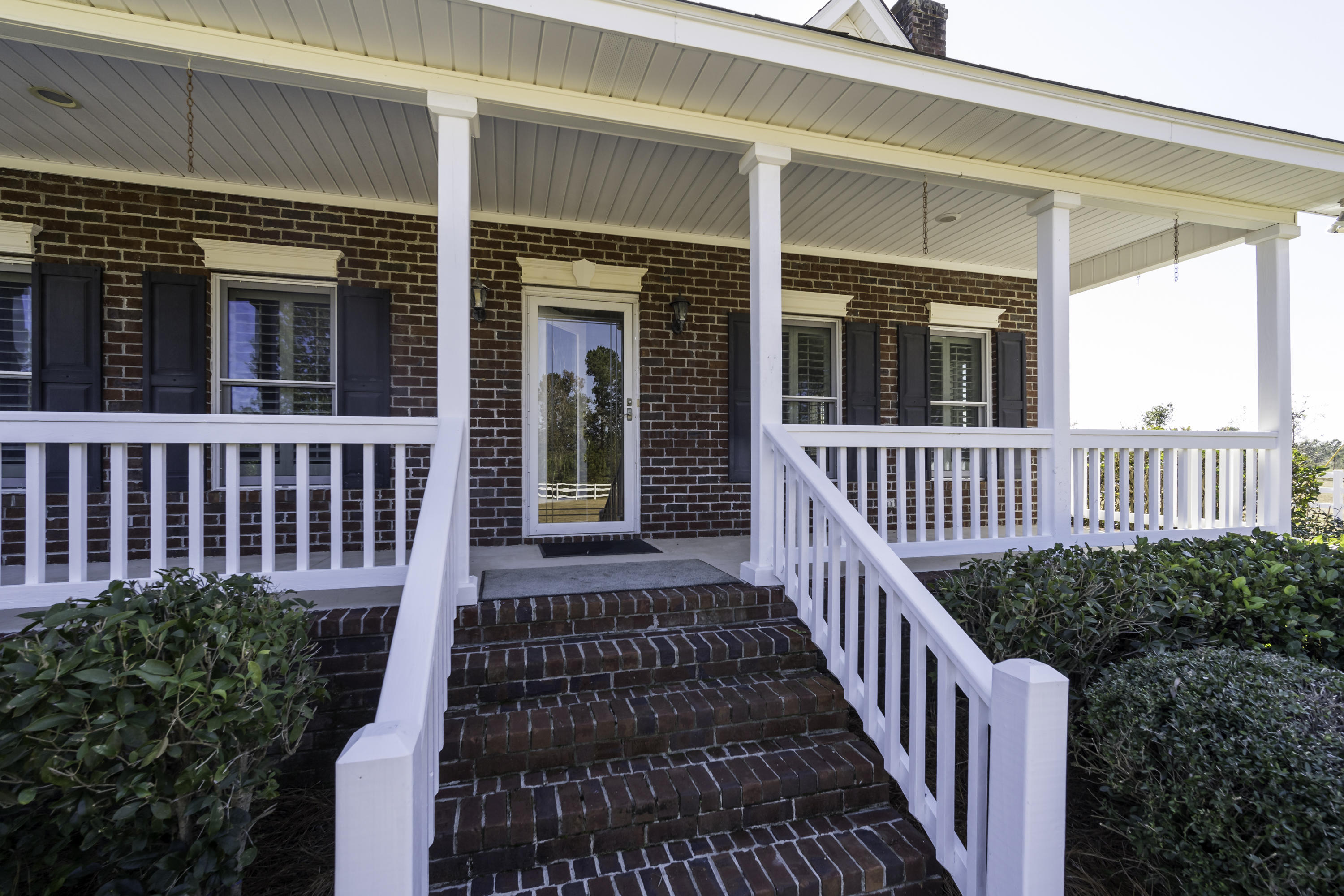 133 Horse Trail Road St. George, SC 29477 - Photo 7 of 52 133 Horse Trail Rd-7
