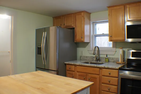 $2,700 | 27 Turner Street, Unit 1, Salem, MA 01970