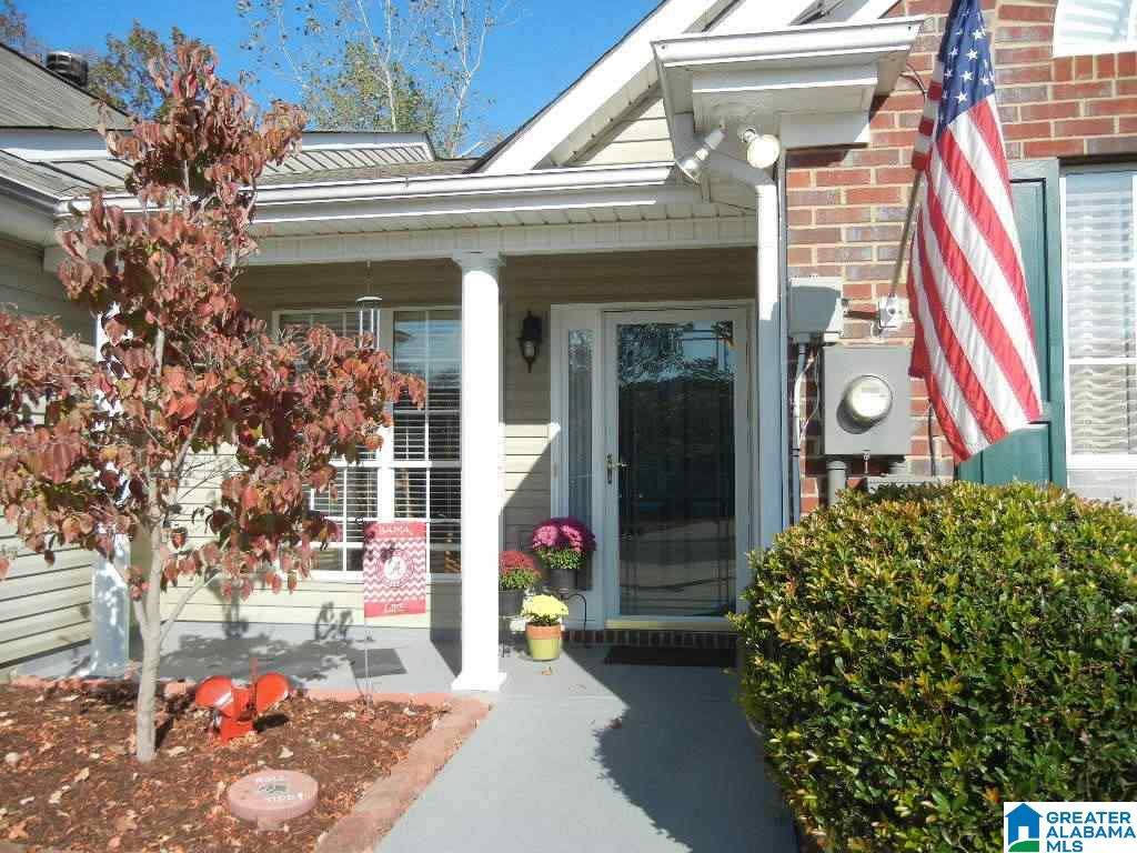 197 Hidden Cove Circle Pelham, AL 35124 - Photo 2 of 27