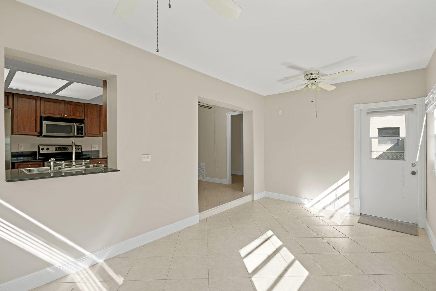 22766 Southwest 65th Terrace Boca Raton, FL 33428 - Photo 5 of 23 patio to kitchen pass